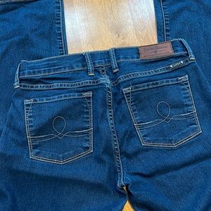 32. Lucky Womens Sofia Straight Ankle size 6 28 x 29 Dark Wash